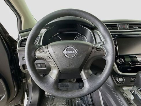 Used 2023 Nissan Murano S image 11