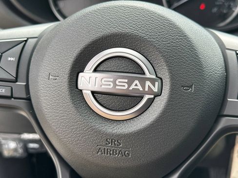 Used 2025 Nissan Versa S w/ S Plus Package FWD image 24