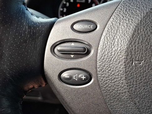 Used 2010 Nissan Altima 3.5 SR image 15