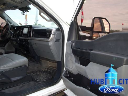 Used 2023 Ford F250 XL w/ FX4 Off-Road Package AWD/4WD image 14