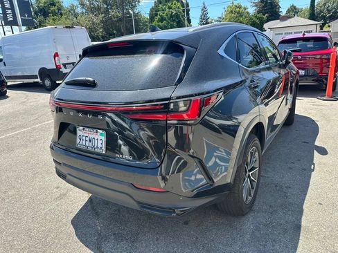 Used 2023 Lexus NX 250 FWD image 5
