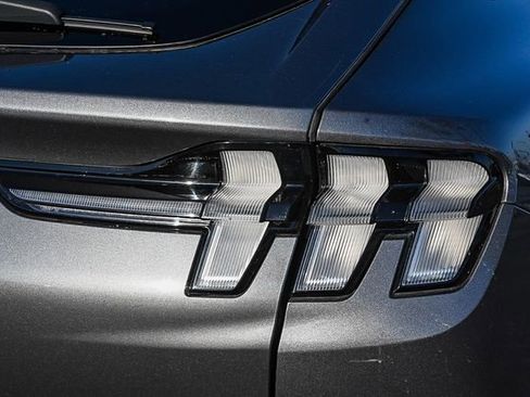 Used 2023 Ford Mustang Mach-E Premium image 9