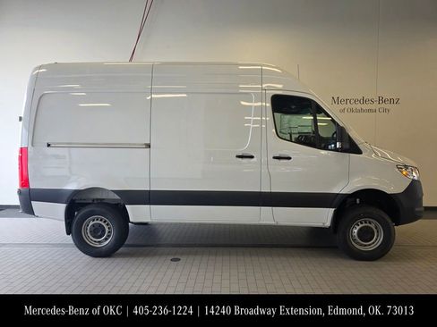 New 2025 Mercedes-Benz Sprinter 2500 image 4