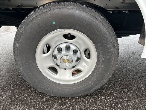 New 2025 Chevrolet Express 3500 w/ Power Convenience Package image 27