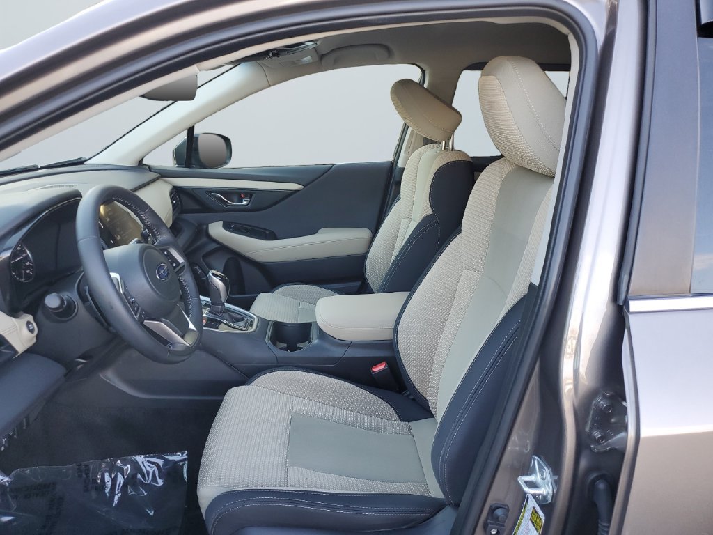 Used 2021 Subaru Outback Premium AWD/4WD image 9
