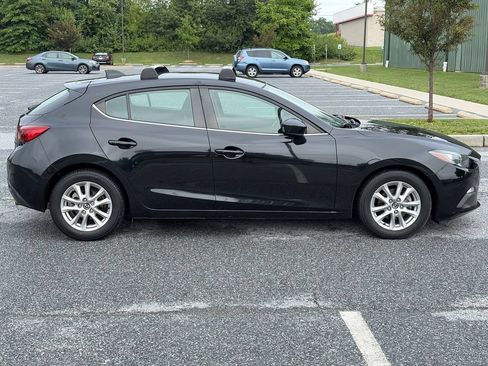 Used 2014 MAZDA MAZDA3 i Touring w/ Technology Package FWD image 9