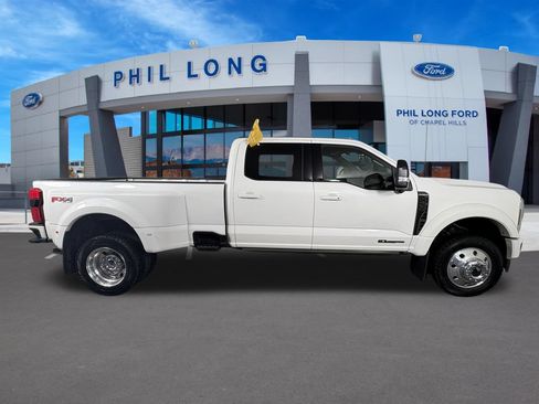 Certified 2026 Ford F450 Platinum w/ FX4 Off-Road Package AWD/4WD image 6