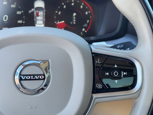 Used 2020 Volvo S60 T6 Momentum image 22