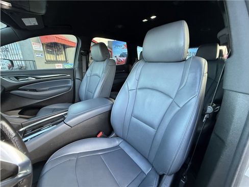 Used 2022 Buick Enclave Premium image 21