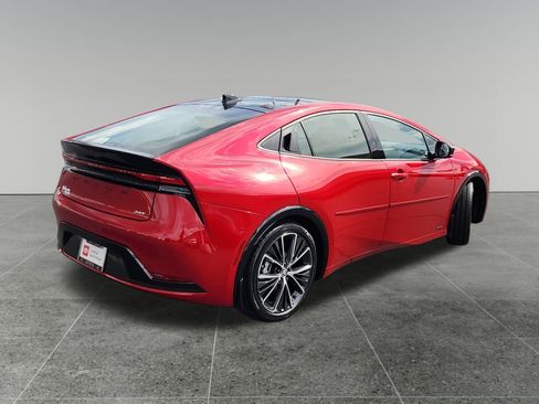 Used 2025 Toyota Prius Limited image 7