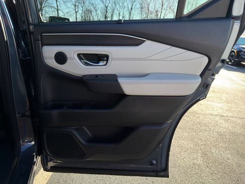 Used 2026 Honda Pilot Touring image 25