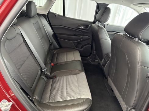 Used 2025 Chevrolet Trax LT w/ Driver Confidence Package image 15