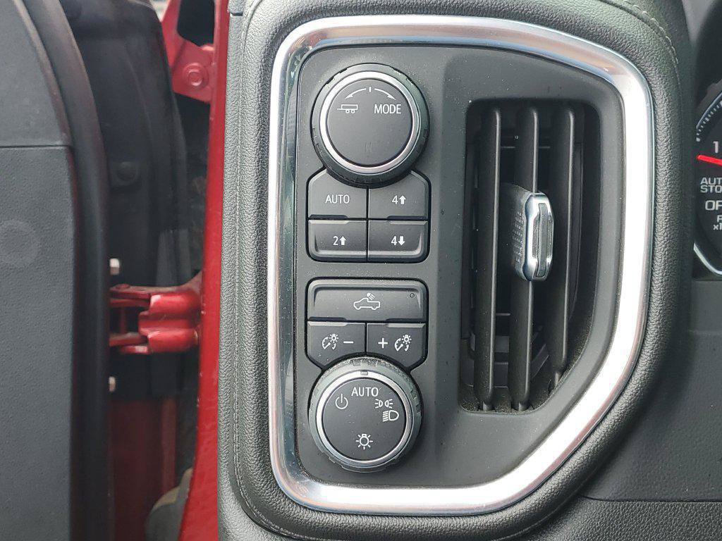 Used 2021 Chevrolet Silverado 1500 LT w/ Z71 Off-Road Package AWD/4WD image 8