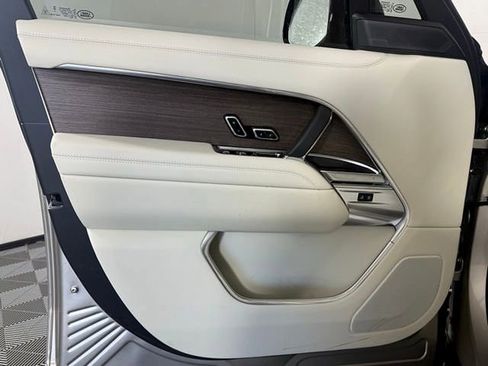 New 2026 Land Rover Range Rover Long Wheelbase SE image 28