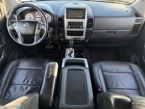 Used 2015 Nissan Titan PRO-4X w/ Pro-4x Luxury Package image 10