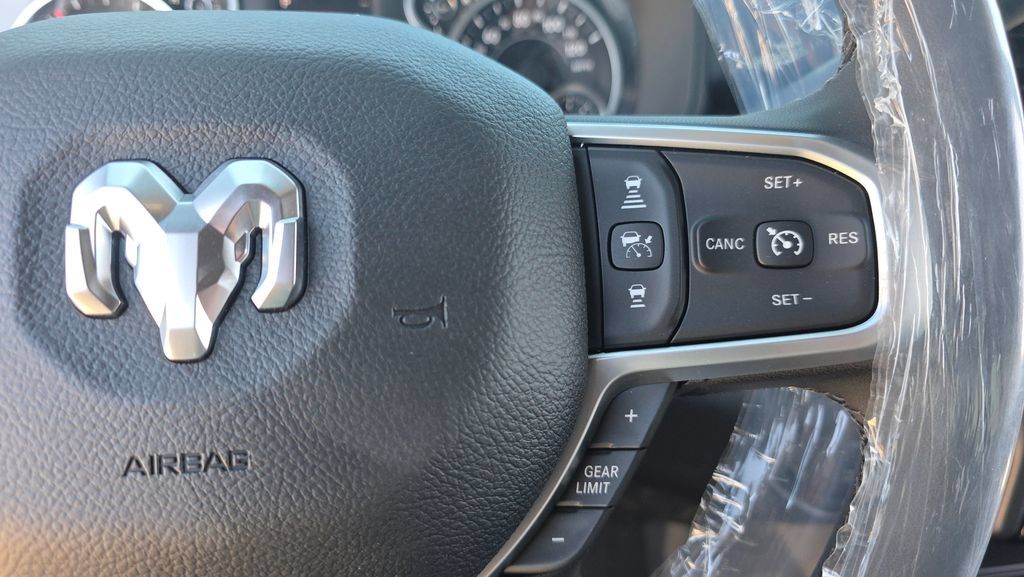 New 2026 RAM 3500 Big Horn AWD/4WD image 29