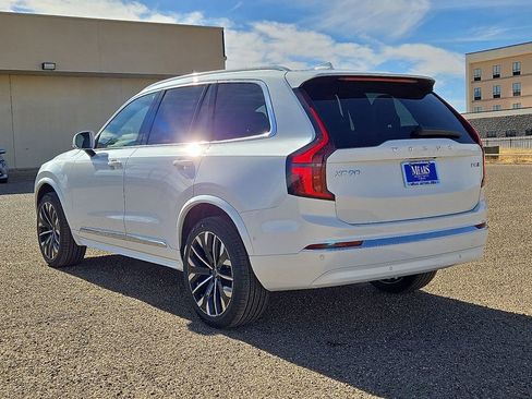 New 2026 Volvo XC90 B6 Ultra image 3