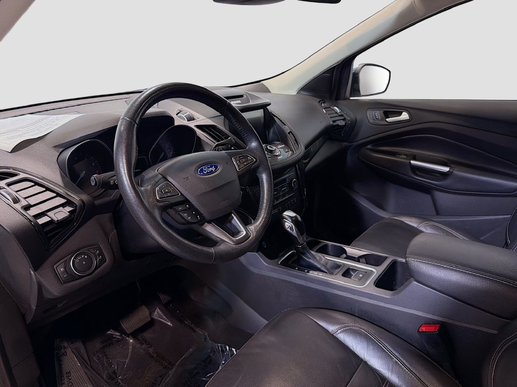 Used 2018 Ford Escape Titanium w/ Ford Safe & Smart Package AWD/4WD image 11