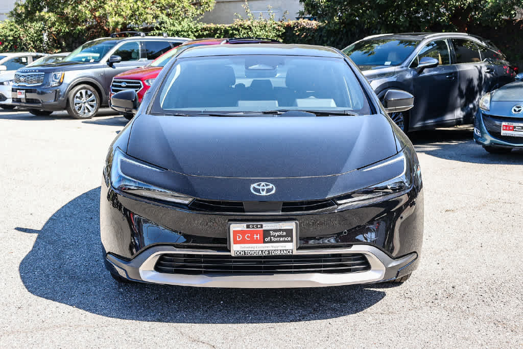 New 2027 Toyota Prius Plug-In Hybrid FWD image 2