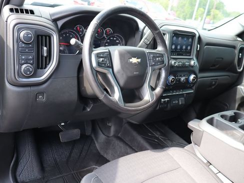 Used 2022 Chevrolet Silverado 2500 LT w/ Convenience Package AWD/4WD image 5
