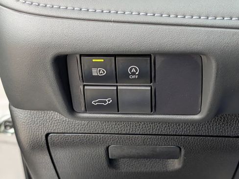 Used 2023 Toyota Highlander XSE image 24