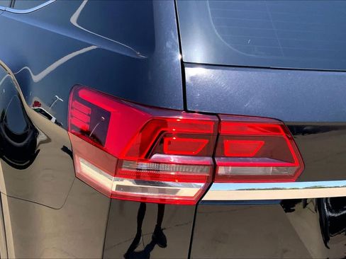 Used 2018 Volkswagen Atlas S FWD image 27