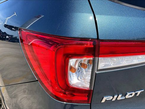 Used 2021 Honda Pilot Touring image 27