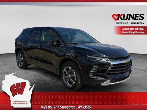 Used 2025 Chevrolet Blazer LT AWD/4WD image 1