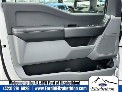 New 2025 Ford F350 XLT image 17