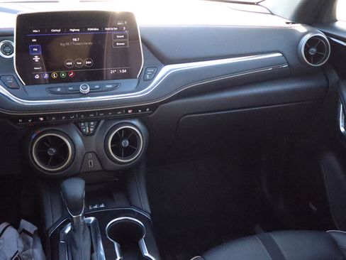 Certified 2025 Chevrolet Blazer Premier w/ Driver Confidence II Package image 11