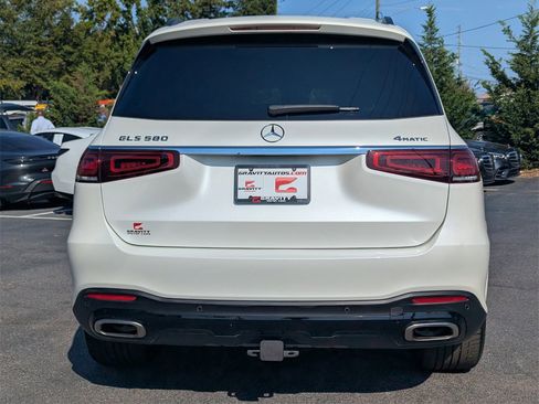 Used 2021 Mercedes-Benz GLS 580 4MATIC image 28