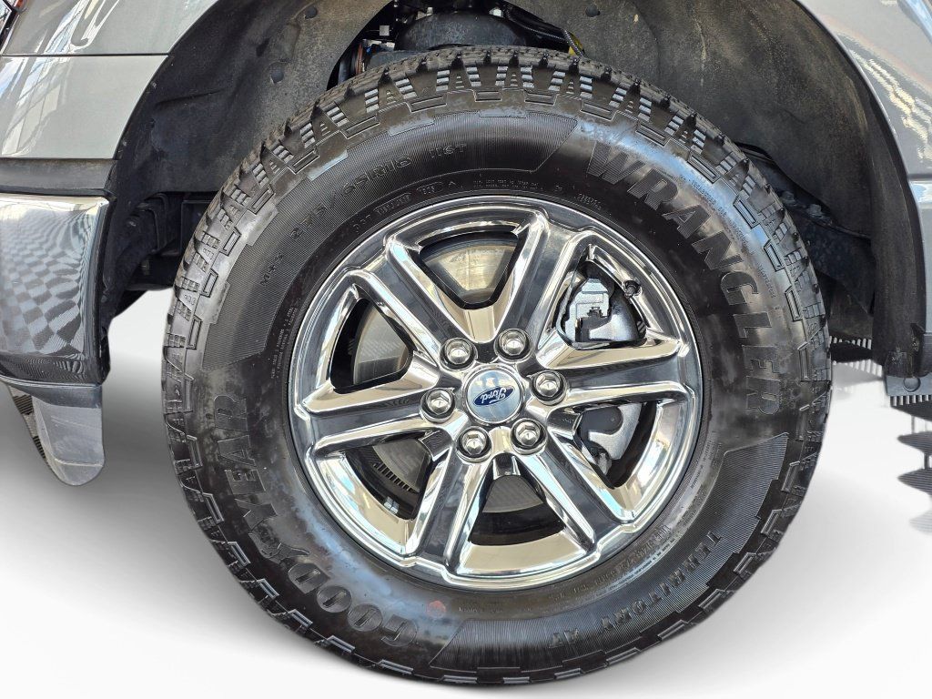 Used 2025 Ford F150 XLT w/ Equipment Group 301A Standard AWD/4WD image 11