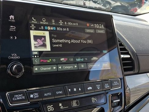 Used 2024 Honda Odyssey Elite image 18