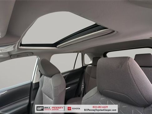 Used 2019 Toyota RAV4 XLE image 12