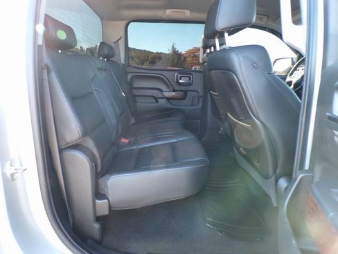 Used 2015 GMC Sierra 2500 SLT w/ Driver Alert Package image 9