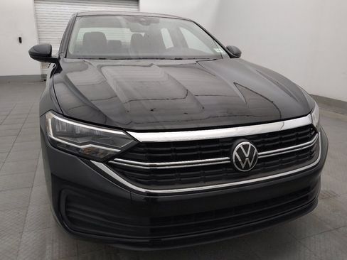 Used 2024 Volkswagen Jetta SE w/ Panoramic Sunroof Package FWD image 14