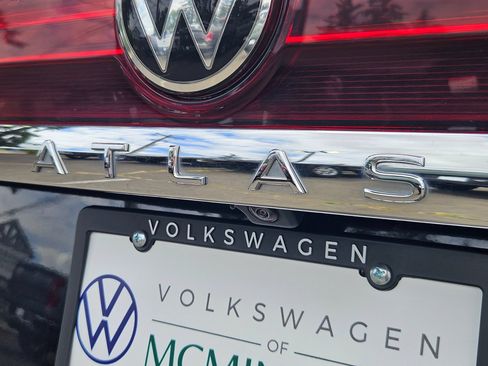 Used 2025 Volkswagen Atlas SE AWD/4WD image 28