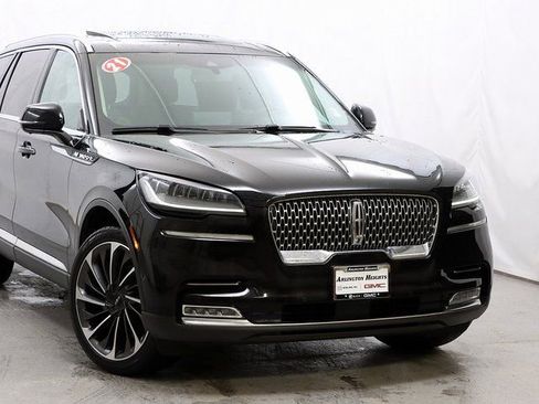 Used 2021 Lincoln Aviator Reserve w/ Equipment Group 201A image 2