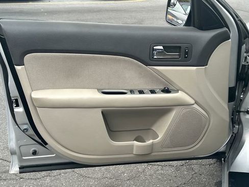 Used 2011 Ford Fusion Hybrid image 11