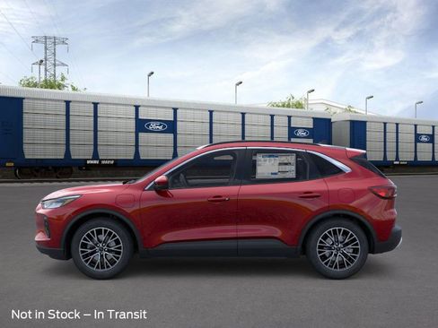New 2026 Ford Escape SE image 3