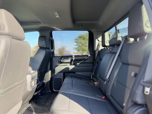 New 2026 GMC Sierra 2500 SLT w/ SLT Premium Package image 22