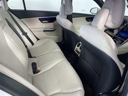 Used 2025 Mercedes-Benz C 300 4MATIC Sedan image 12