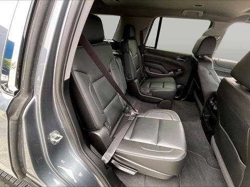 Used 2020 Chevrolet Tahoe LT w/ Luxury Package RWD image 19