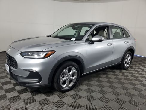 Used 2023 Honda HR-V LX image 8
