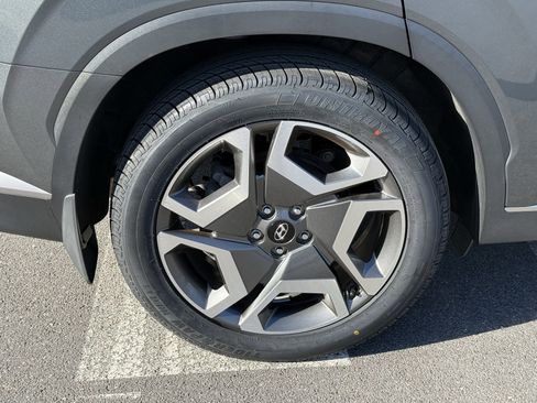 Used 2024 Hyundai Palisade SEL w/ Premium Package image 11