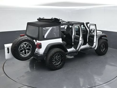Used 2024 Jeep Wrangler Unlimited Rubicon AWD/4WD image 62