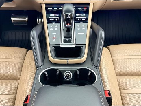 Used 2019 Porsche Cayenne S AWD/4WD image 12