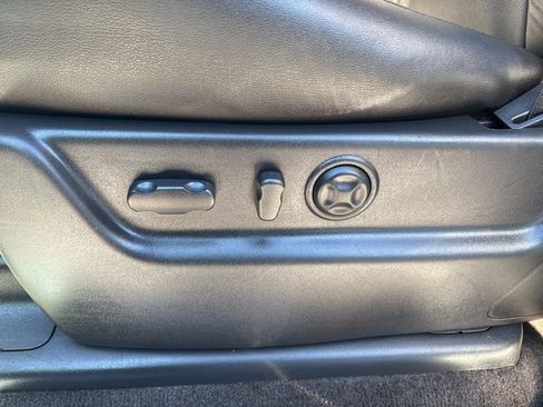 Used 2014 GMC Yukon Denali image 13