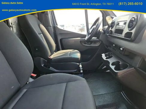 Used 2019 Mercedes-Benz Sprinter 144 image 7