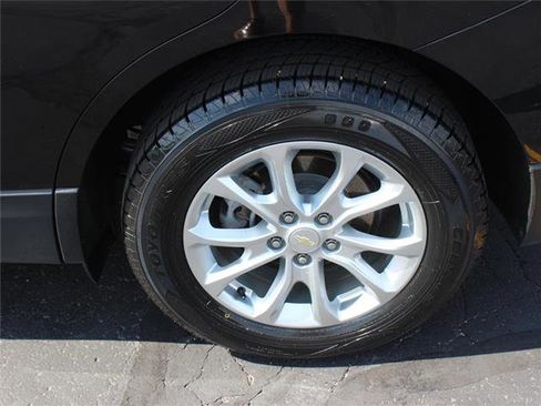 Used 2021 Chevrolet Equinox LT image 38